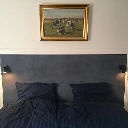 Den Gamle Kostald Bed and Breakfast Holsted