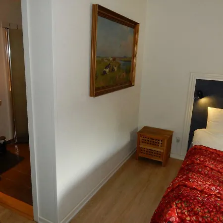 Den Gamle Kostald Bed & Breakfast Holsted