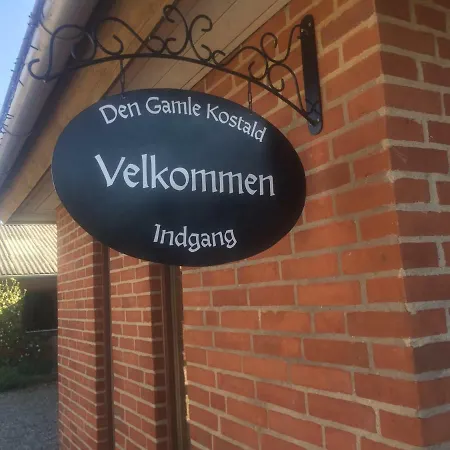Den Gamle Kostald Bed and Breakfast Holsted